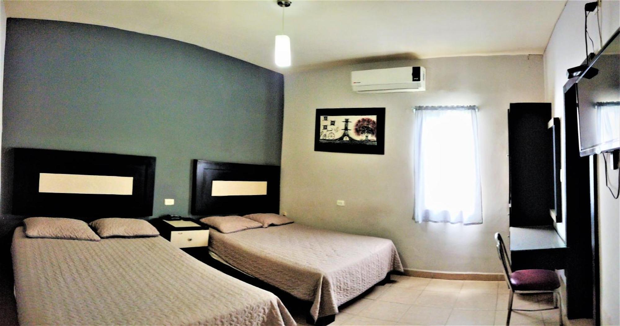 Laguna Inn Torreon Bagian luar foto